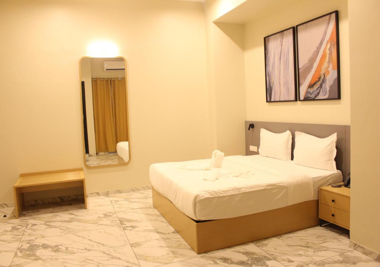 Ixoras Hotel Lemba 킨샤사 외부 사진